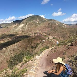 Meet your Posher, Priscila